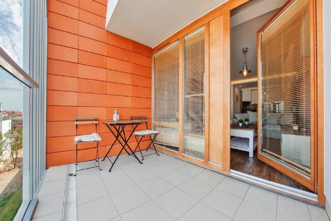 3-Rooms Apartment With Balcony By The Oldtown Gdansk Exterior photo